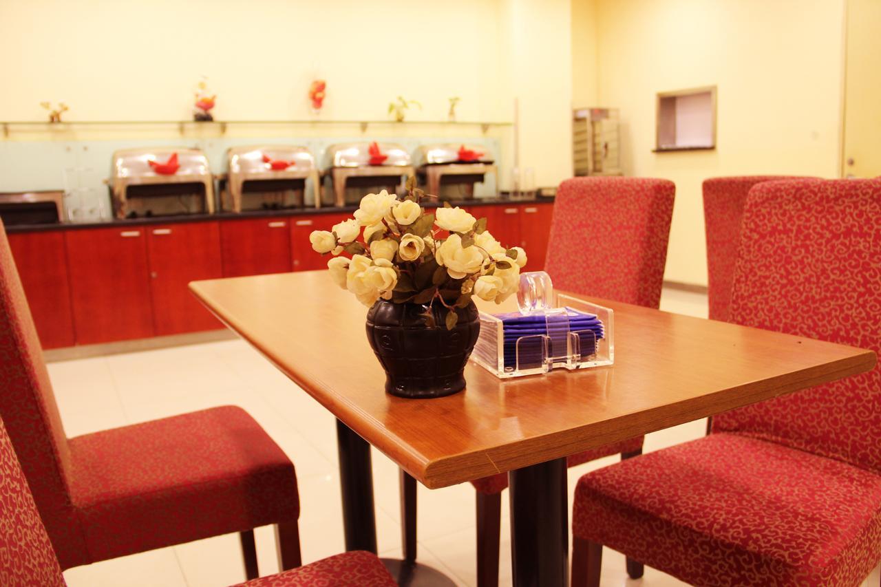 Hanting Express Shanghai Zhabei Park Branch 외부 사진