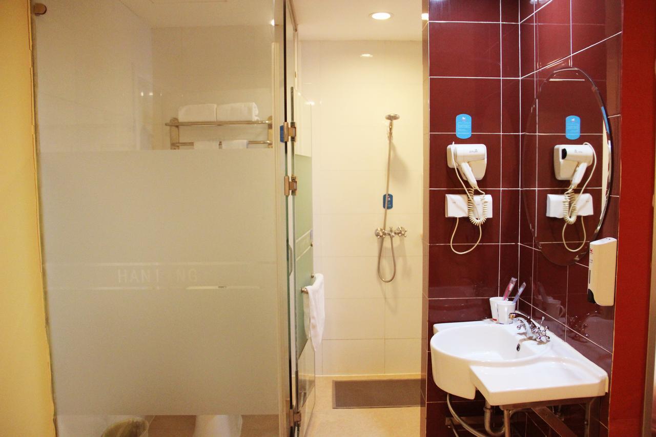 Hanting Express Shanghai Zhabei Park Branch 외부 사진